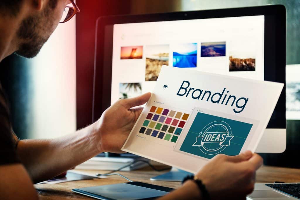 Building a Brand Identity: The Crucial Role of Logo Design in Digital Marketing 